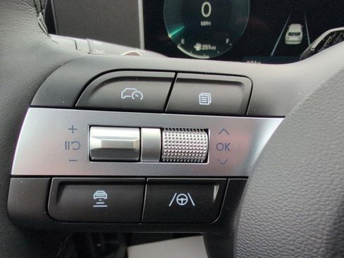 New 2026 Hyundai Tucson Limited image 17