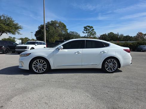 Used 2020 Kia Cadenza Limited image 5