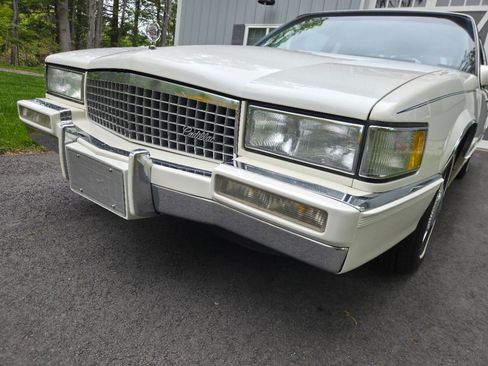 Used 1990 Cadillac De Ville Coupe FWD image 12