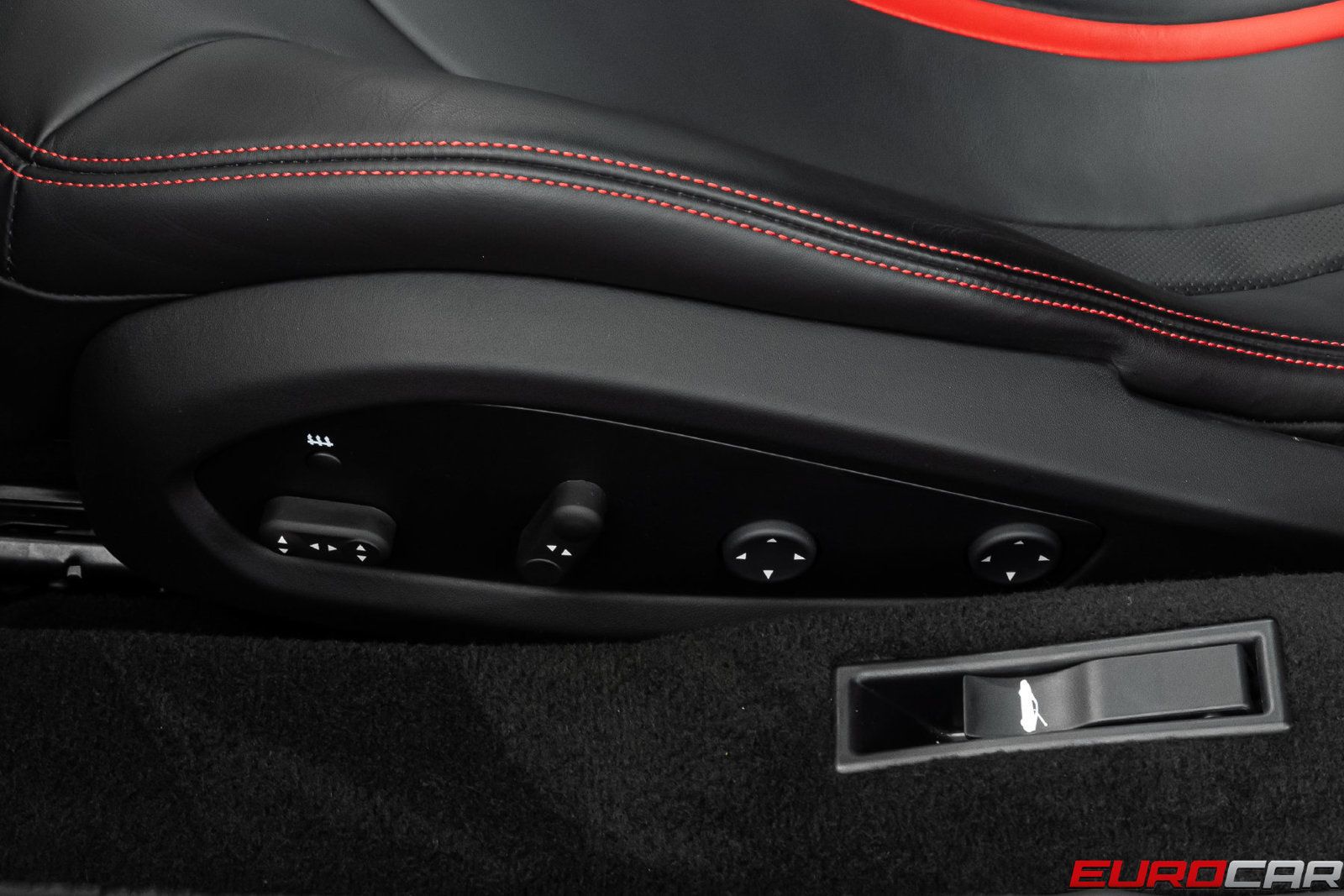 Used 2021 Ferrari F8 Tributo RWD image 47