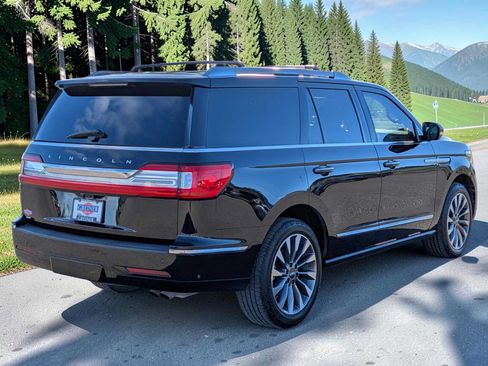 Used 2021 Lincoln Navigator Reserve w/ Luxury Package AWD/4WD image 6