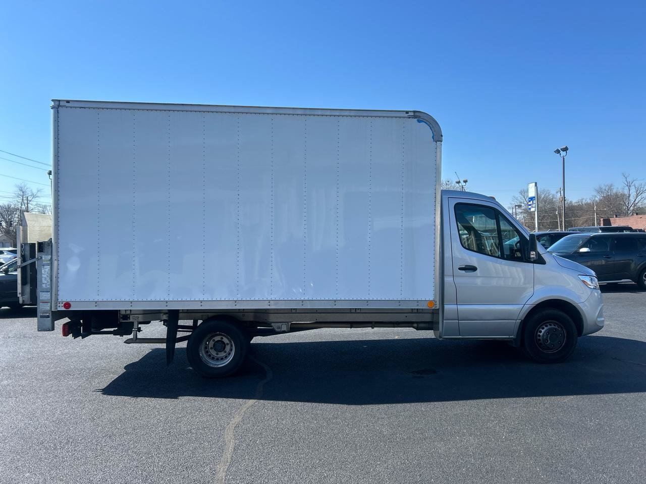 Used 2019 Mercedes-Benz Sprinter 170 image 4