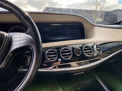 Used 2016 Mercedes-Benz Maybach S 600 image 32