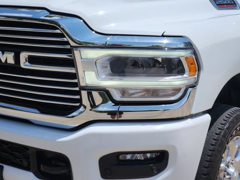 Used 2024 RAM 2500 Laramie AWD/4WD image 9