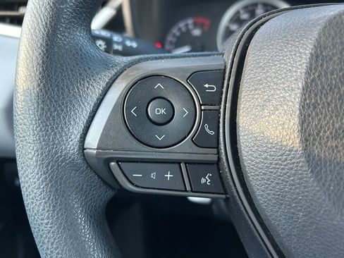 Used 2020 Toyota Corolla LE w/ LE Convenience Package image 18