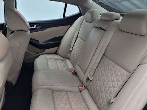 Used 2017 Nissan Maxima Platinum image 18