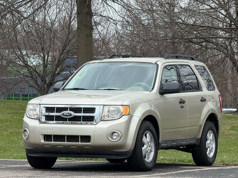 Used 2012 Ford Escape XLT image 4