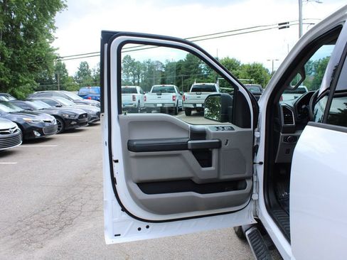 Used 2016 Ford F150 XLT w/ Equipment Group 302A Luxury AWD/4WD image 12