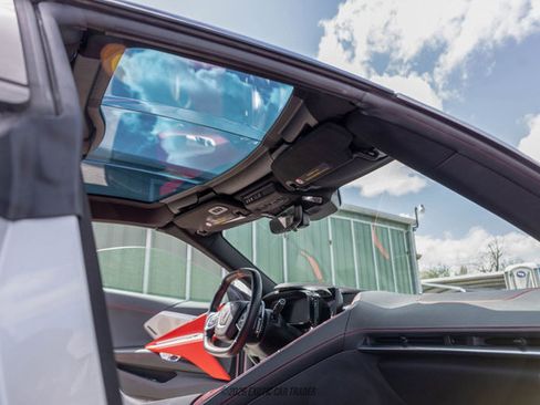 Used 2020 Chevrolet Corvette Stingray Preferred Cpe w/ 2LT Preferred Equipment Group RWD image 41
