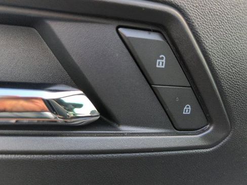 New 2025 GMC Canyon AT4 w/ Nightfall Edition image 19