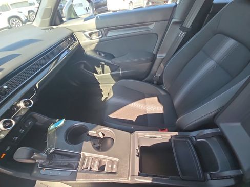 Certified 2025 Honda Civic Sport image 23