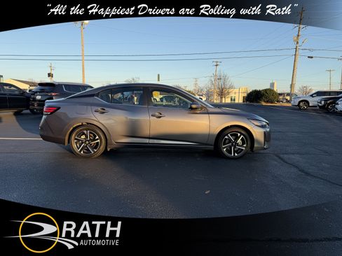 Used 2024 Nissan Sentra SV image 10