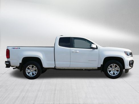 Used 2022 Chevrolet Colorado LT w/ LT Convenience Package AWD/4WD image 8