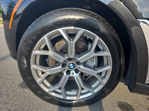 Used 2026 BMW X7 xDrive40i AWD/4WD image 35