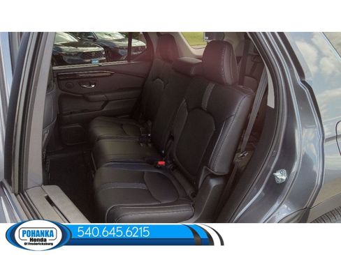 New 2025 Honda Pilot Touring image 37