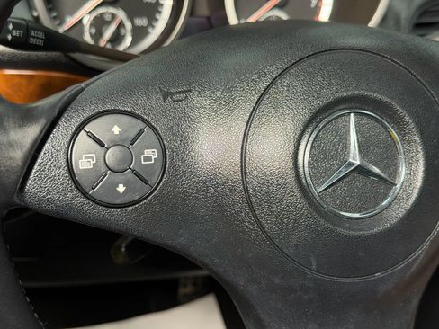 Used 2010 Mercedes-Benz SLK 300 SLK 300 Roadster 2D image 31