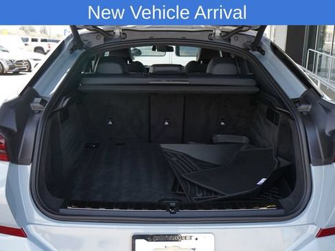 Used 2025 BMW X6 xDrive40i w/ Premium Package AWD/4WD image 8