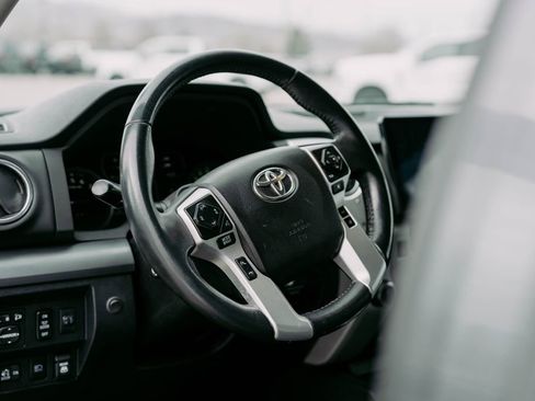 Used 2021 Toyota Tundra Platinum image 21