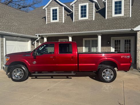 Used 2016 Ford F350 Lariat w/ Lariat Ultimate Package image 3