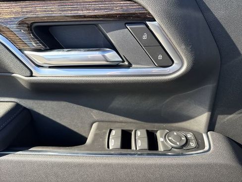 New 2026 GMC Sierra 1500 Elevation image 13