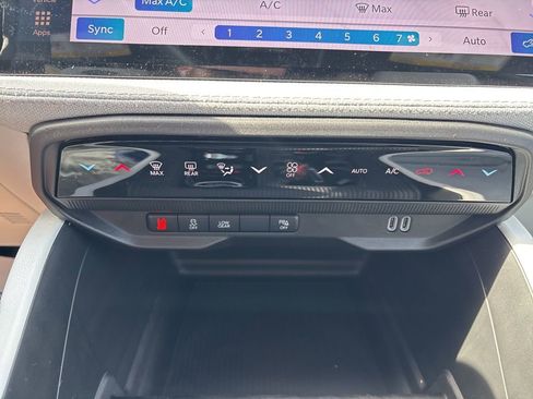 New 2026 Jeep Cherokee Laredo AWD/4WD image 67