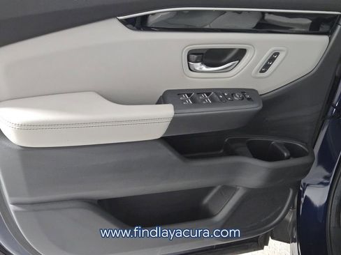 Used 2024 Honda Pilot Touring image 21