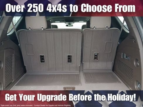 Used 2021 GMC Yukon SLT w/ SLT Luxury Package AWD/4WD image 7