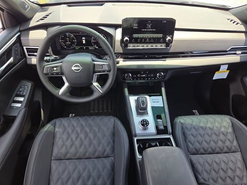 New 2026 Nissan Rogue Platinum AWD/4WD image 6