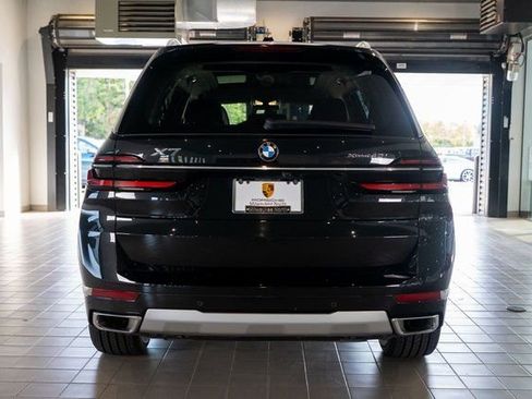 Used 2024 BMW X7 xDrive40i AWD/4WD image 6