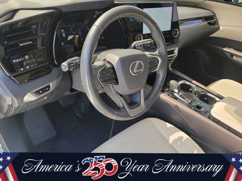 Used 2024 Lexus RX 350 FWD w/ Technology Package image 18