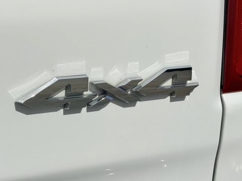Used 2020 RAM 1500 Big Horn AWD/4WD image 15
