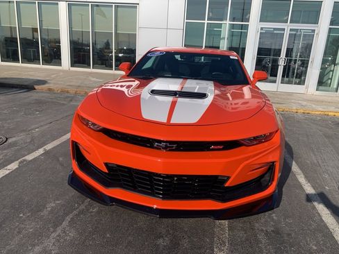 Used 2021 Chevrolet Camaro SS image 4