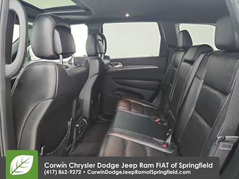 Used 2017 Jeep Grand Cherokee Limited AWD/4WD image 30