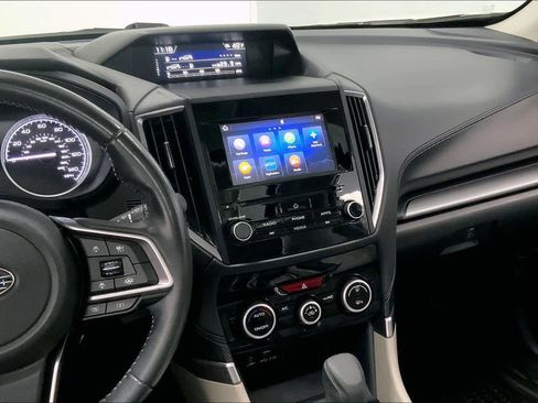 Used 2023 Subaru Forester Premium image 14