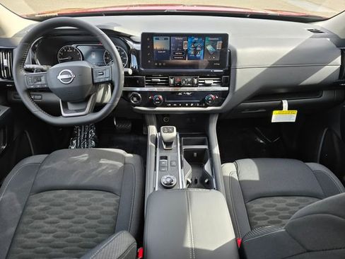 New 2026 Nissan Pathfinder SV image 17