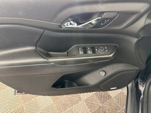 Used 2019 GMC Acadia SLT FWD image 22