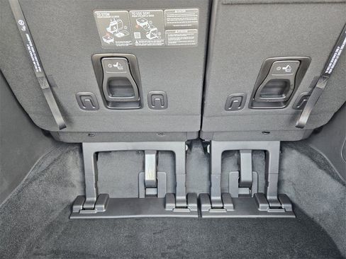 New 2026 Kia Carnival LXS image 24