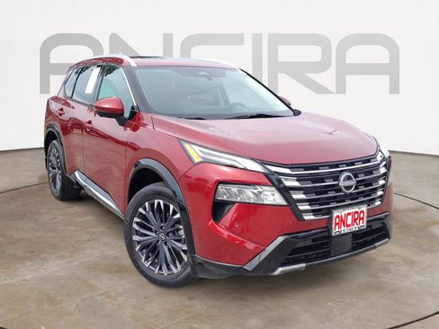 Certified 2024 Nissan Rogue Platinum w/ Platinum Premium Package FWD image 7