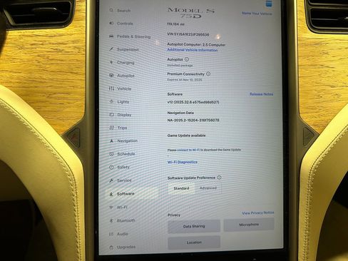 Used 2018 Tesla Model S 100D image 31