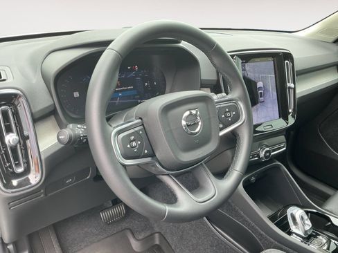 New 2026 Volvo XC40 B5 Plus w/ Protection Package Premier AWD/4WD image 10