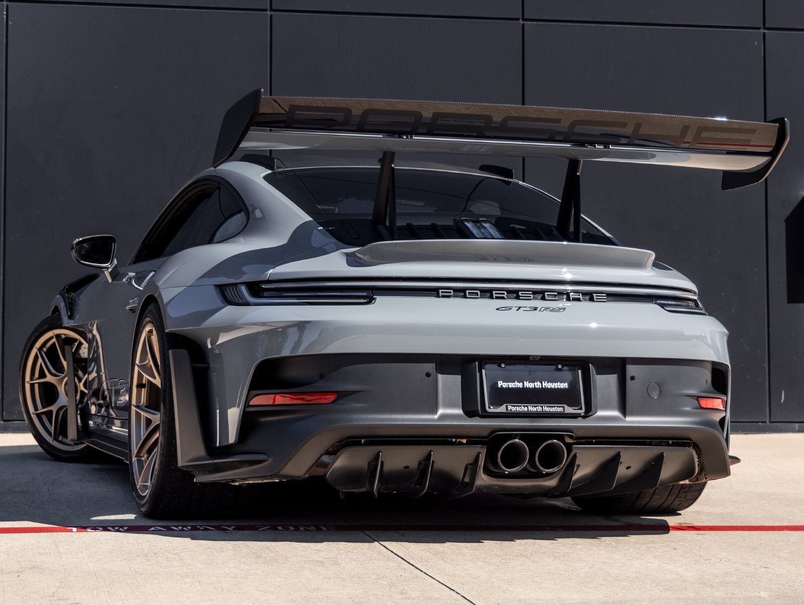 Certified 2025 Porsche 911 GT3 RS RWD image 3