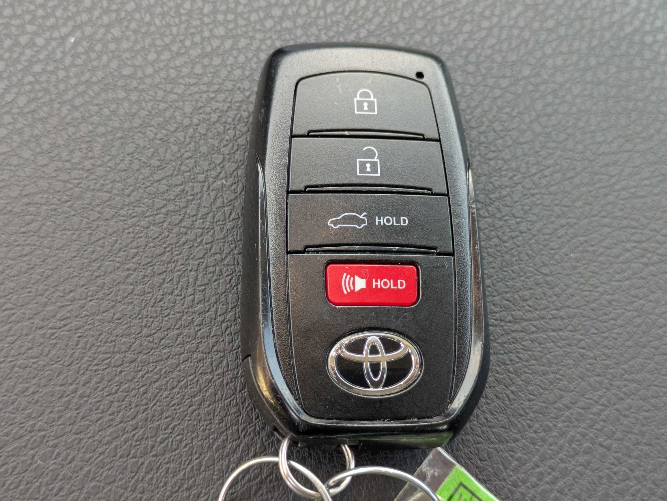 Used 2026 Toyota Camry LE FWD image 27