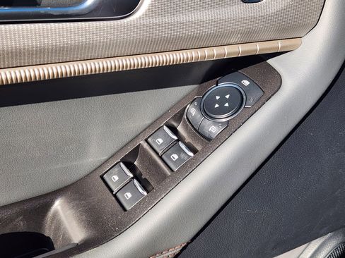 New 2026 Ford Explorer Active w/ Active Comfort Package image 22