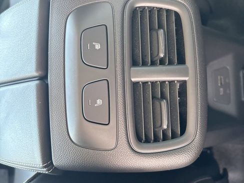 Certified 2024 Buick Envision Avenir AWD/4WD image 13