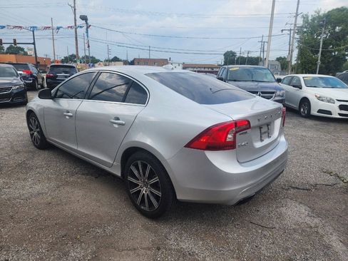 Used 2018 Volvo S60 T5 Inscription FWD image 5