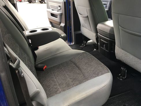 Used 2019 RAM 1500 Classic SLT w/ SLT Plus D←cor Group AWD/4WD image 29