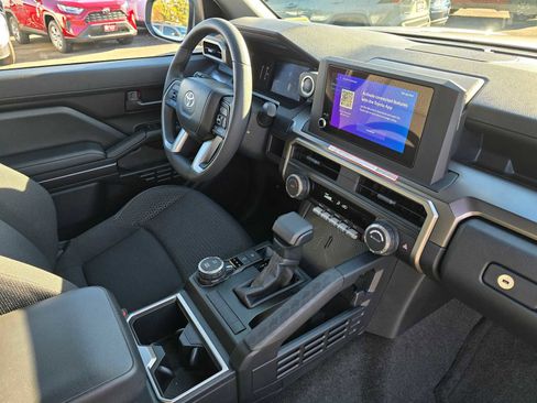 Certified 2025 Toyota 4Runner SR5 image 10