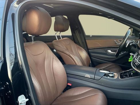 Used 2017 Mercedes-Benz S 550 Sedan image 7