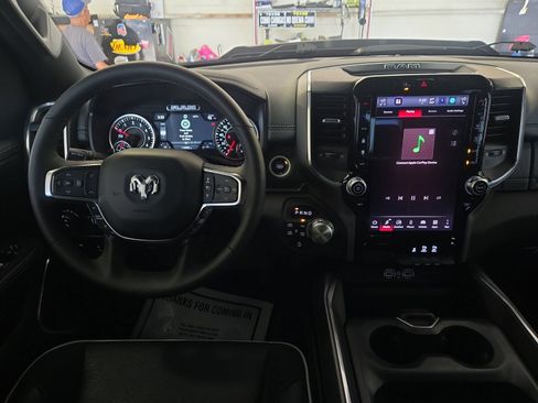 Used 2025 RAM 1500 Laramie w/ Sport Appearance Package AWD/4WD image 18