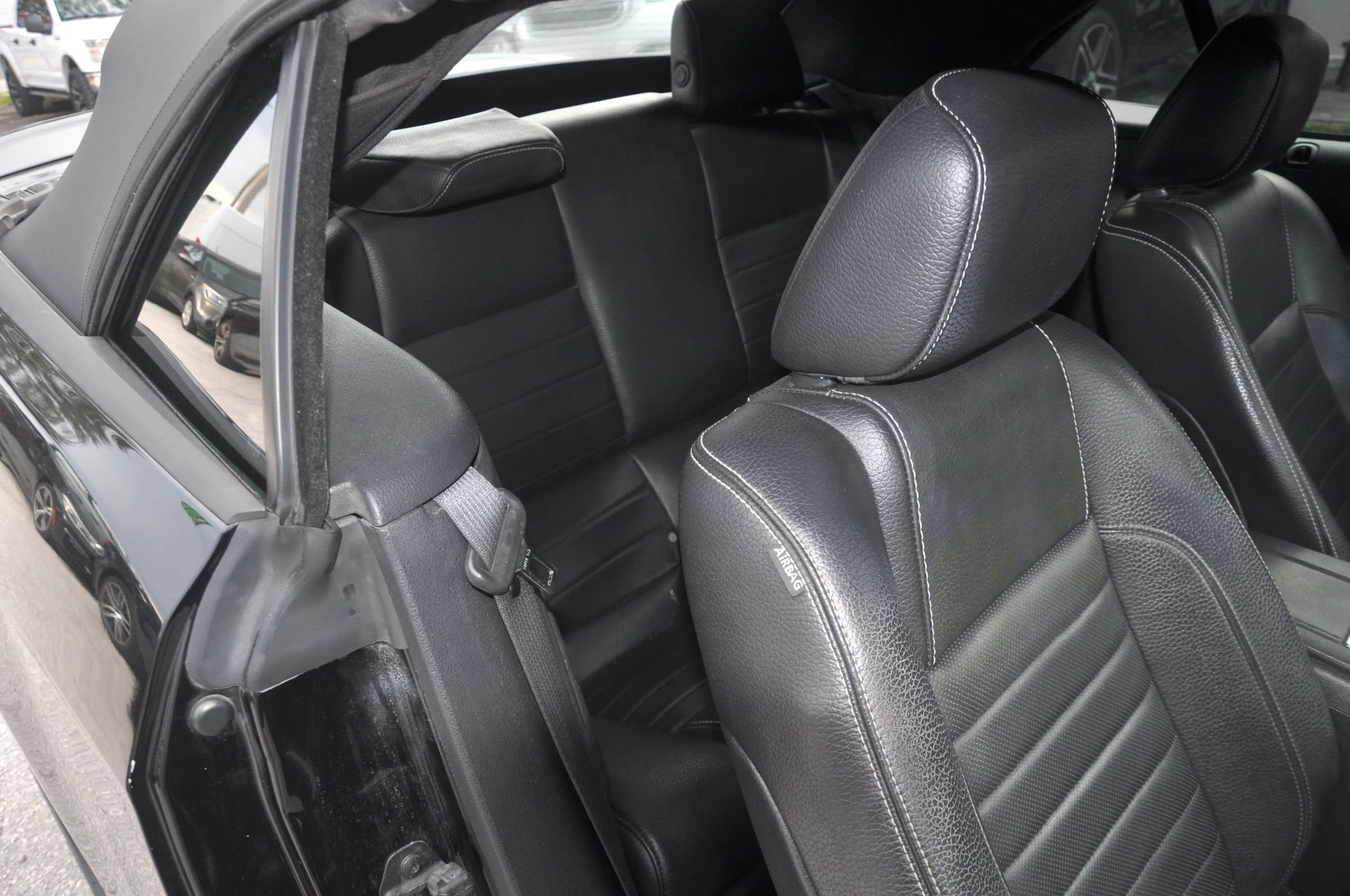 Used 2012 Ford Mustang Premium w/ Electronics Pkg RWD image 29